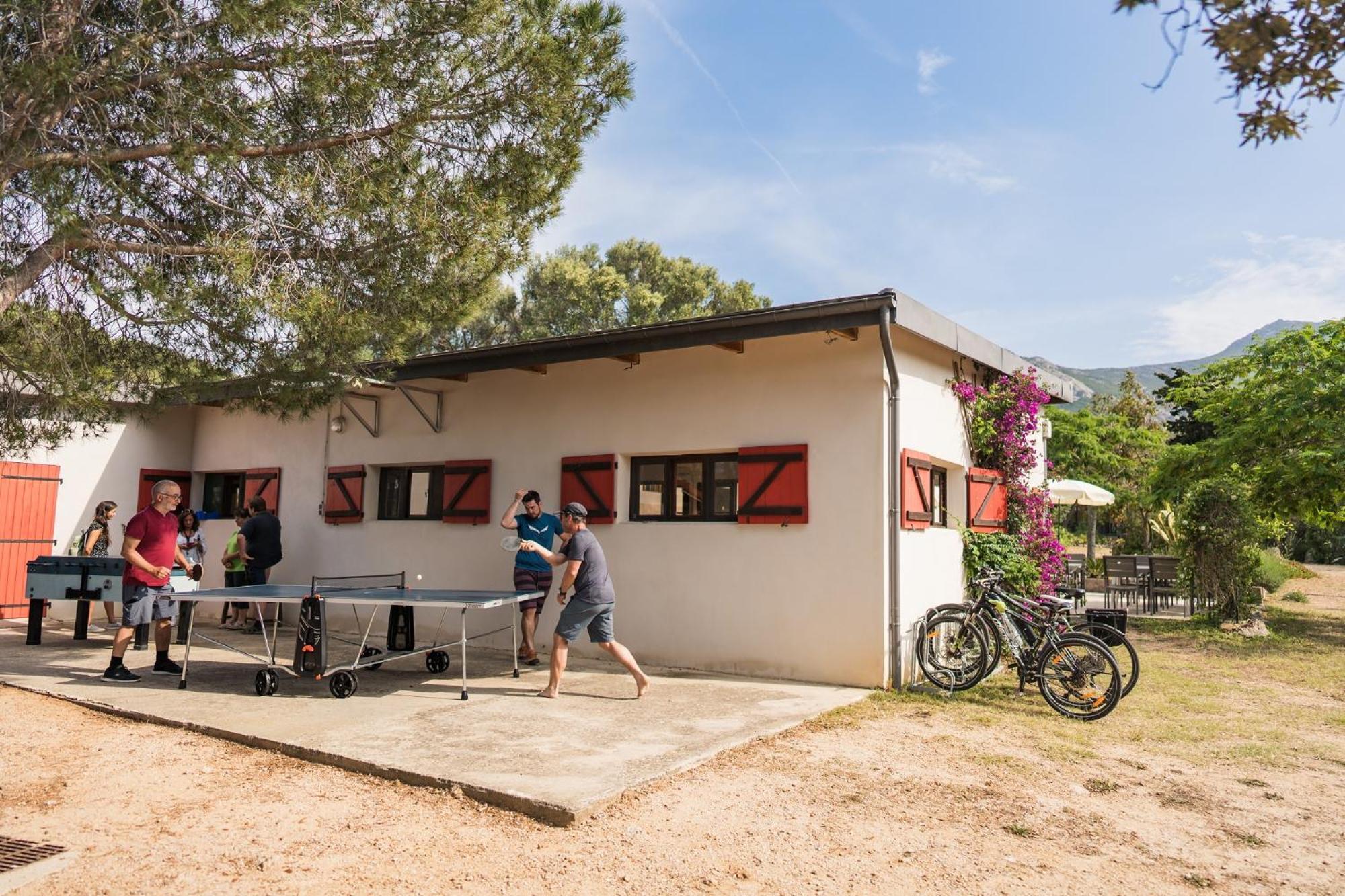 Feriendorf La Mora 卡尔维 外观 照片